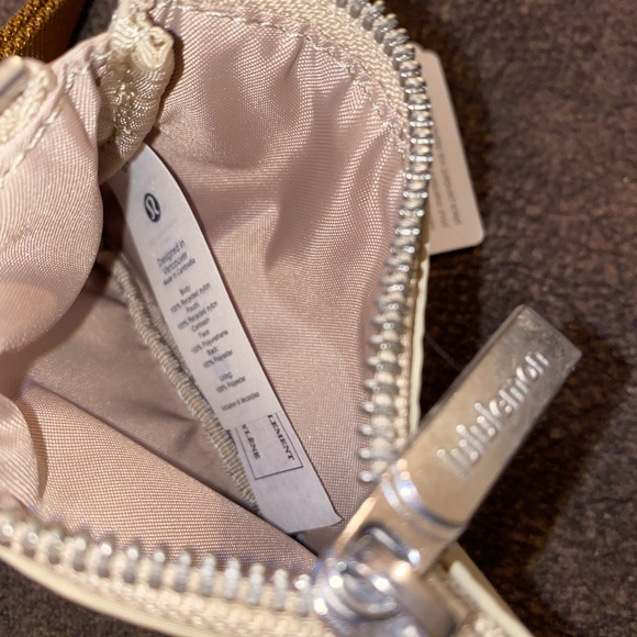 NEW LULULEMON Dual Pouch Wristlet